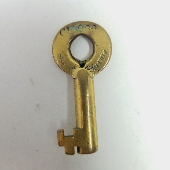 Vintage Adlake Hollow Barrel Brass Switch Key L.V Railroad Lehigh Valley - Picture 6 of 7